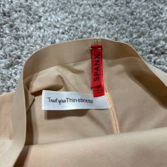 Spanx Women's SZ Medium Nude Trust Your Thin-Stincts Shaping Shorts - Picture 3 of 8